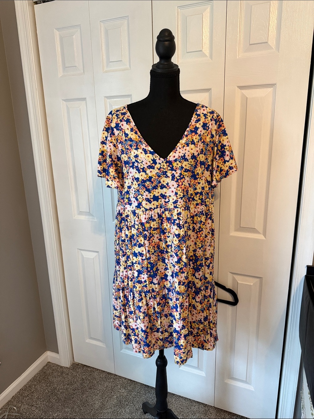 Rachel Zoe Floral V-Neck Mini Dress in Blue & Pink